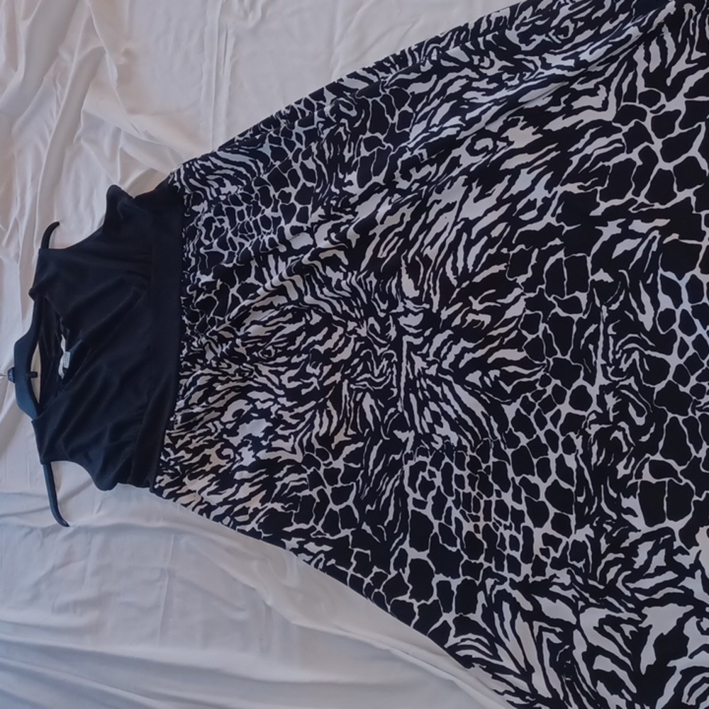 Dress - Picture 7 of 7